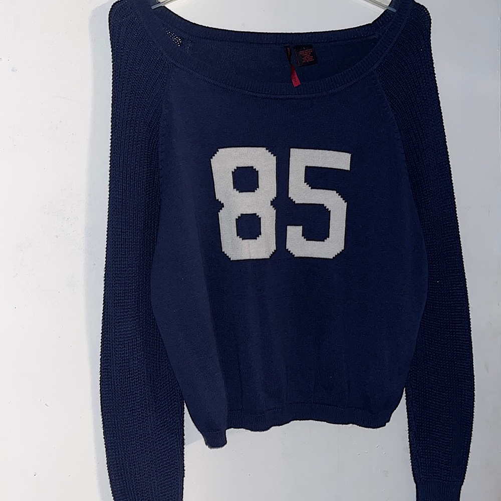 85 Crewneck Sweater